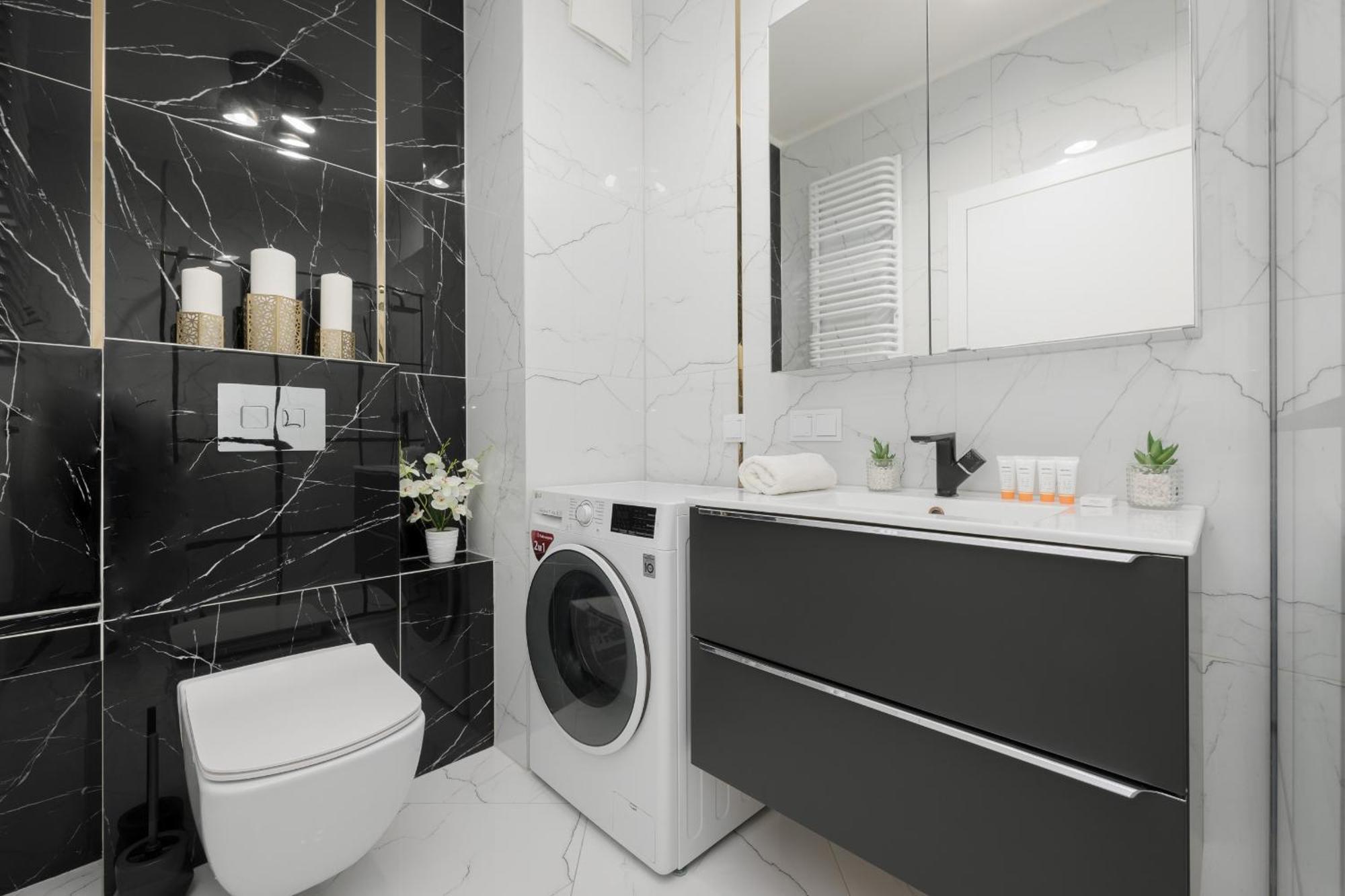 Apartment With Balcony & Parking In Warsaw By Noclegi Renters 외부 사진